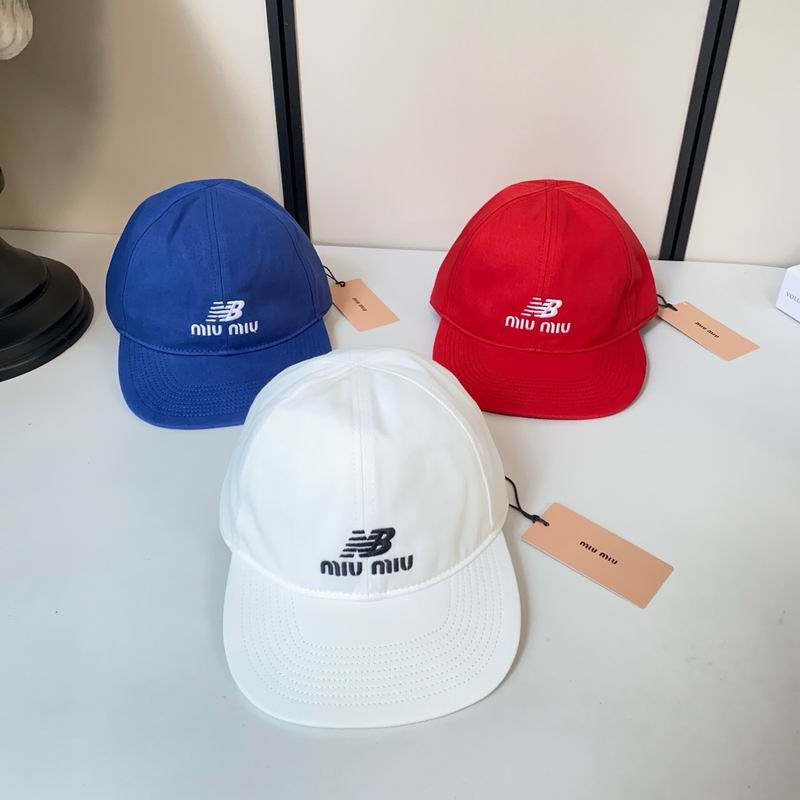 Miumiu cap dx111